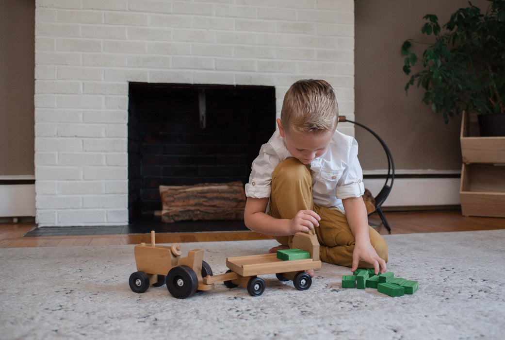 Amish Buggy Toys Kids Wooden Tractor Wagon Playset