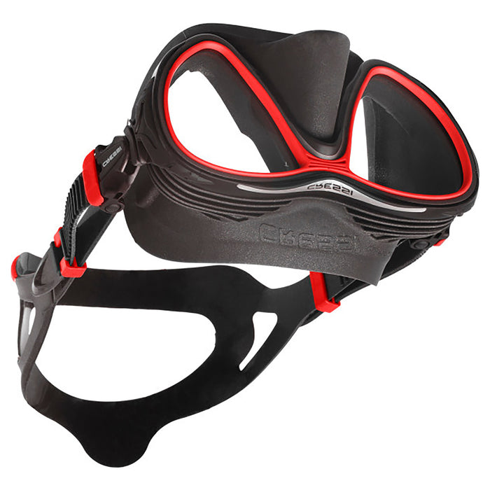 Cressi Quantum Dive Mask - Anti-Fog Thermoregulation Tech, Enhanced Downward Vision, Compact Italian Design