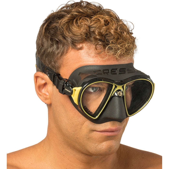 Cressi Zeus Diving Mask – Ultra Low Volume, Frameless Design with FOG STOP System