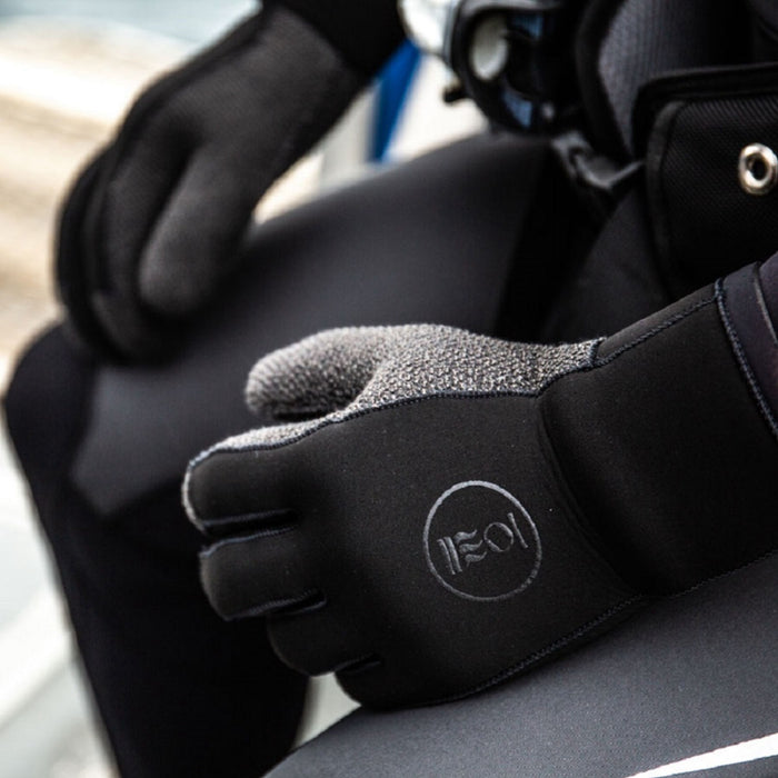 Fourth Element 5mm Neoprene Gloves Reinforced with Kevlar in the palm