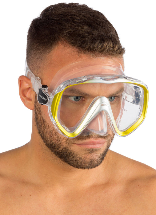 Cressi Liberty SCUBA Diving Mask: Wide View, Soft Silicone Skirt, and Easy Strap Adjustment