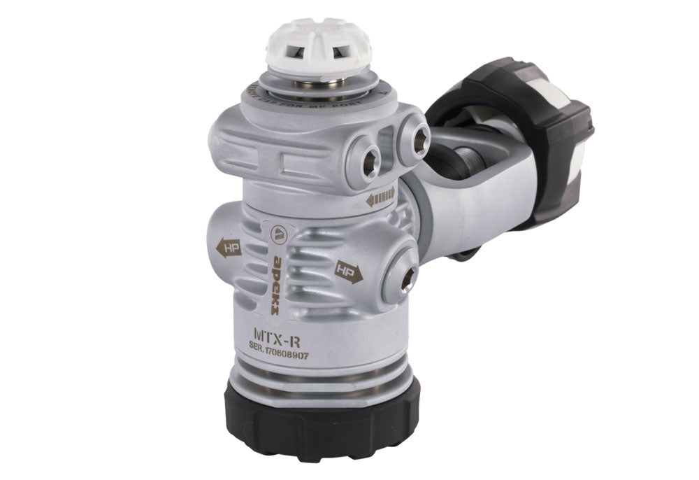 Apeks MTX-R Diving Regulator, Yoke Performs in Almost Freezing Water at a Depth of Over 60 Meters