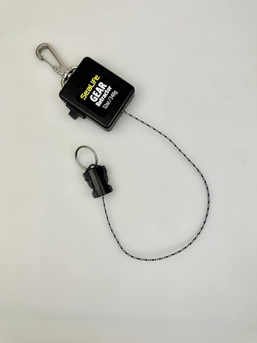 Sealife Large Underwater Retractor 12 oz. retraction force; 42”maximum length. Holds Large lights, SportDiver housing & cameras